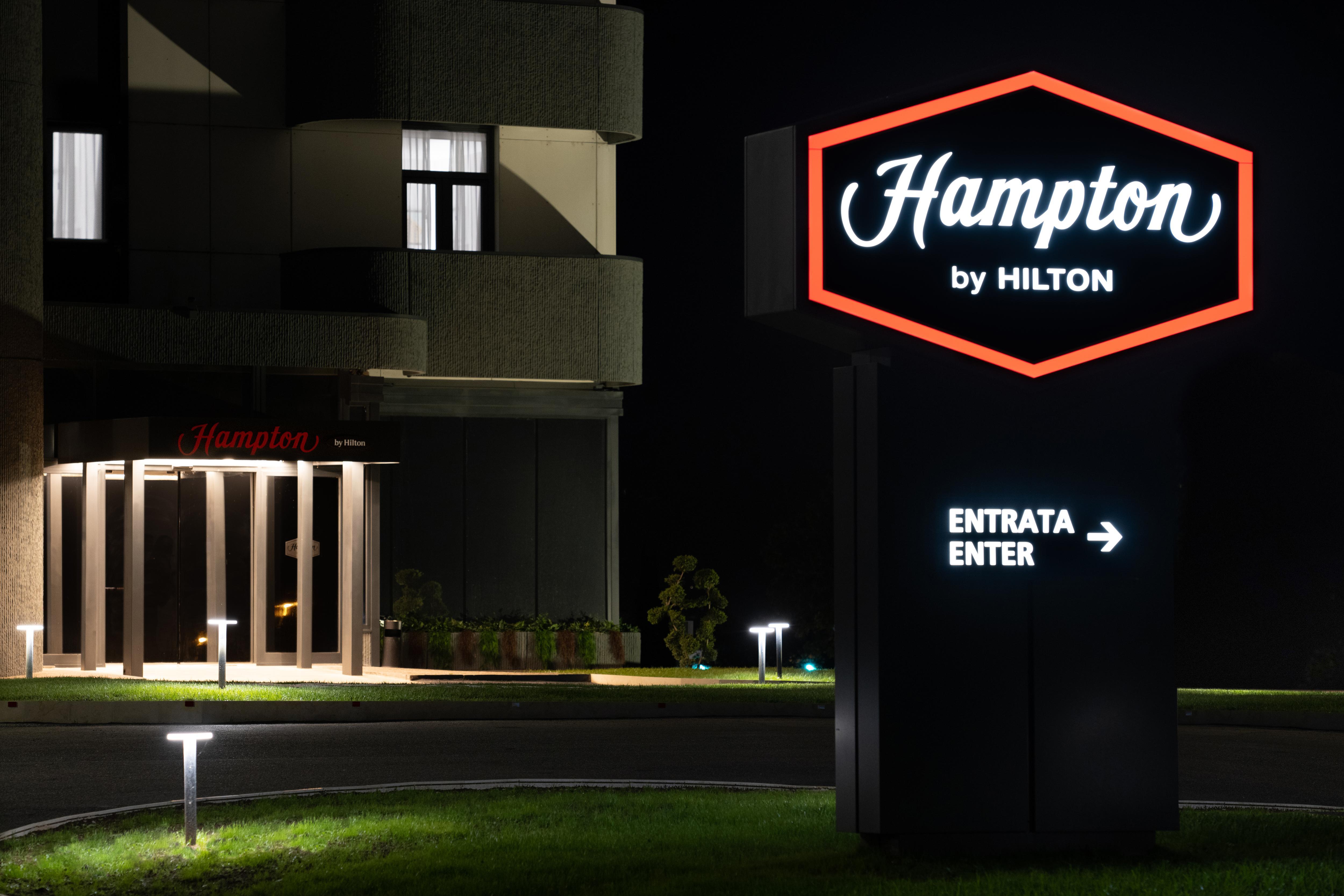 Hampton By Hilton Rome North 피아노로마노 외부 사진